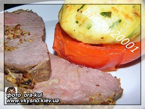 Картофельное пюре и помидоры - гарнир